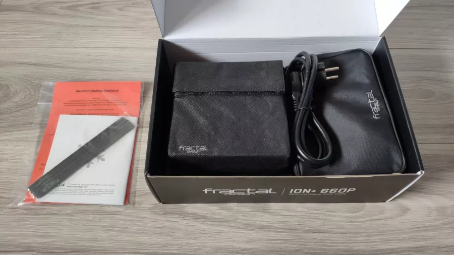 Fractal-Design-Ion-660W-Platinum-Recenzia-03-scaled