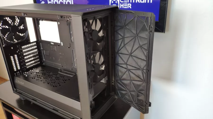 Fractal-Meshify-2-Case-Recenzia-19-scaled