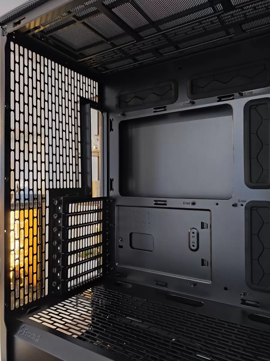 Fractal Design North XL Recenzia 11