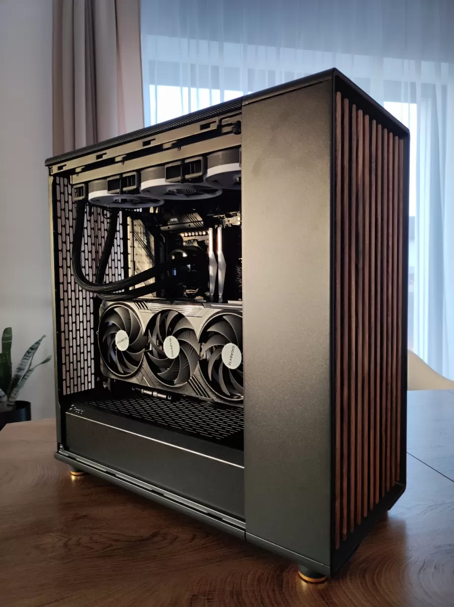 Fractal Design North XL Recenzia 18
