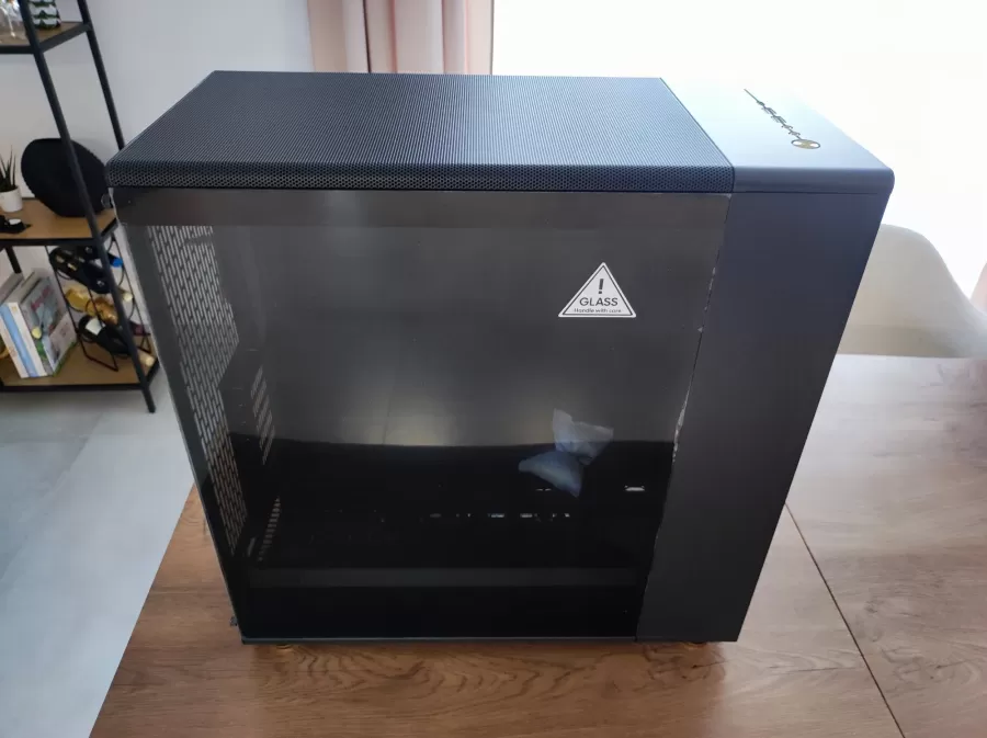 Fractal Design North XL Recenzia 6